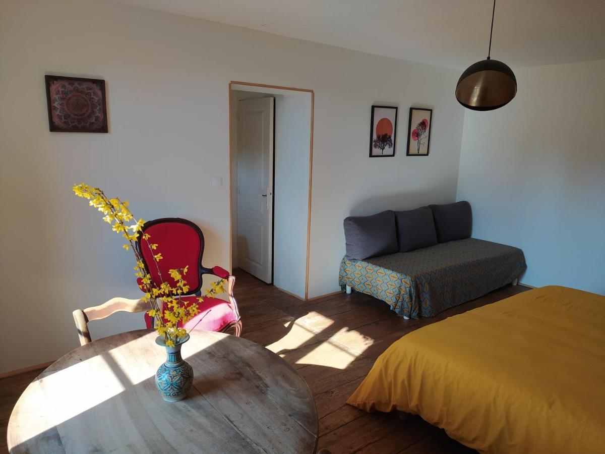 Avol D'Oiseau Bed and Breakfast Villers-Farlay Εξωτερικό φωτογραφία